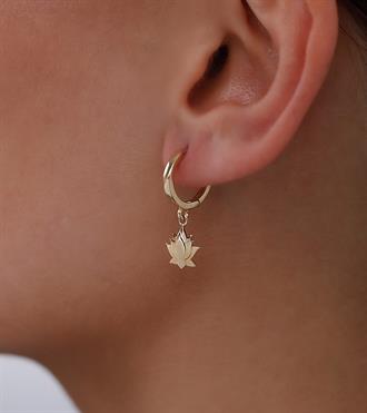 Lotus Sallantılı Altın Küpe