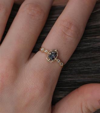 Mistik Taşlı Vintage Yüzük