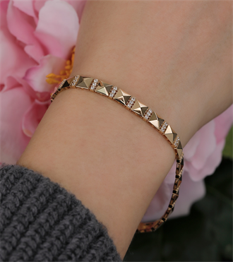 Taş Bloklu Piramit Bileklik