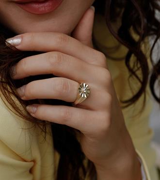 Yıldız Çiçeği Yüzük