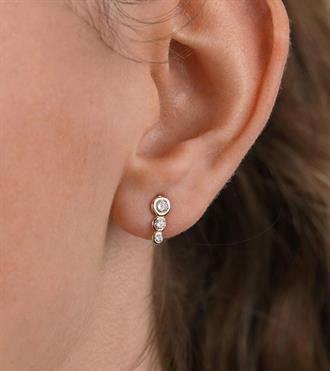 Üç Sırataş Vidalı Küpe