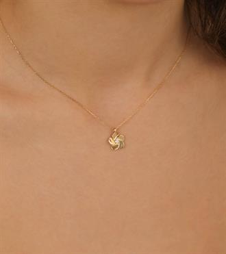 Pervane Çiçek Kolye