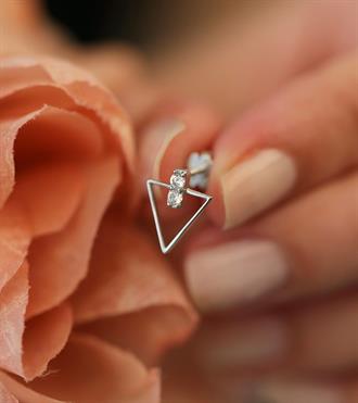 Taşlı Üçgen Tasarım Küpe