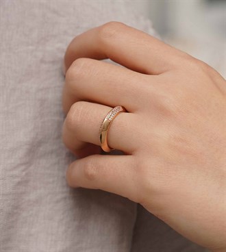 Asimetrik Taşlı Yüzük