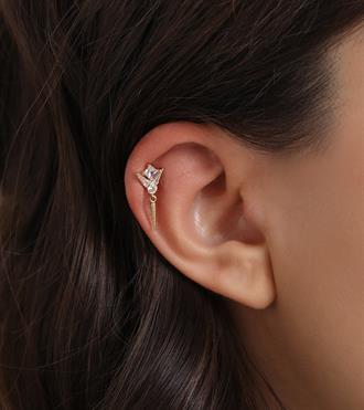 Nilüfer Piercing (Tragus)