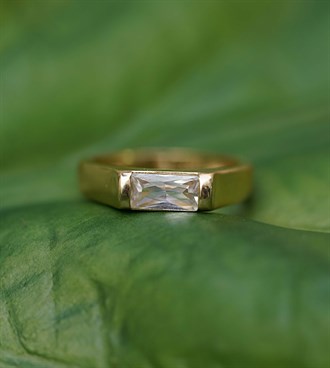 Taşlı Line Yüzük