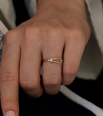 Taş Bantlı Kemer Yüzük