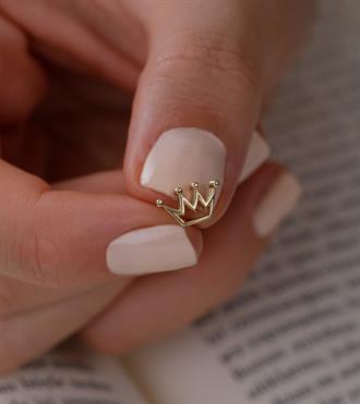 Kral Tacı Vidalı Küpe