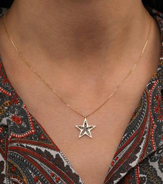 Siyah Taşlı Yıldız Kolye