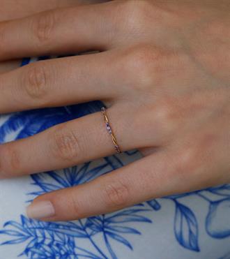 Mor Taşlı Tel Burgu Yüzük