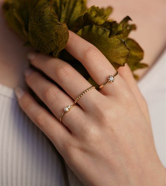 Çiçek Tektaş Yüzük