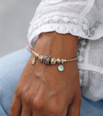 Renkli Charmlı Bileklik