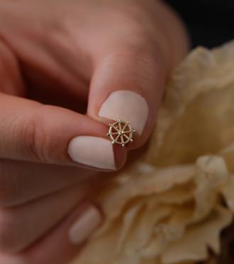 Dümen Vidalı Küpe