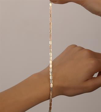 Dikdörtgen Pullu Bileklik