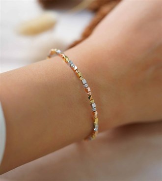 3 Renk Dorikalı Küp Bilezik