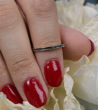 Yeşil Taşlı Mini Yüzük