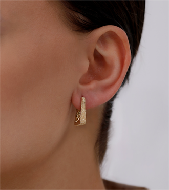 Dokulu Asimetrik Halka Küpe