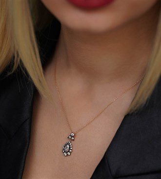 Elmas Montür Damla Kolye