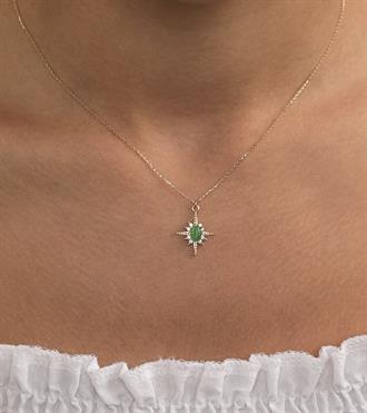 Yeşim Taşlı Yıldız Kolye