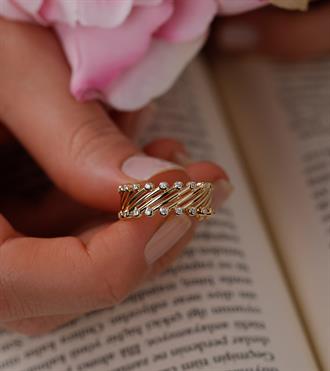 Taş Şeritli Verev Yüzük