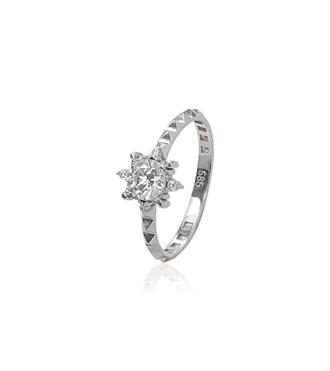 Lotus Piramit Yüzük