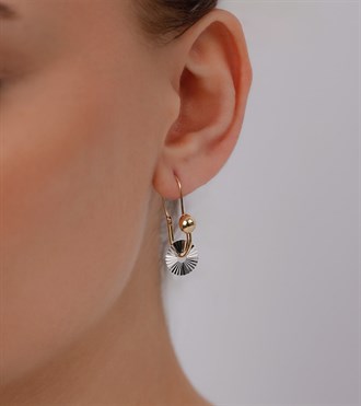 Göçmen Altın Küpe