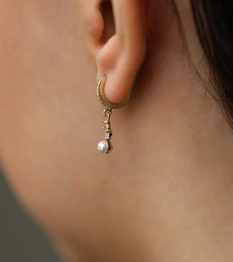 İncili Lotus Halka Küpe