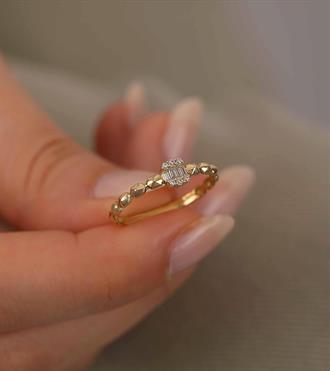 Mini Baget Piramit Yüzük