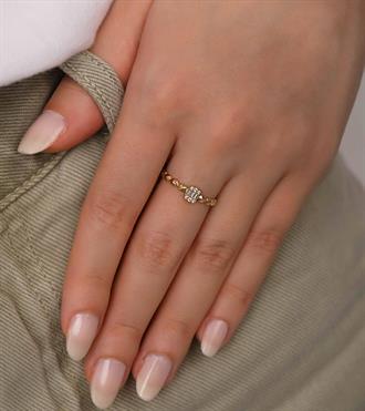 Mini Baget Piramit Yüzük