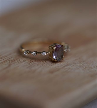 Mor Taşlı Prenses Yüzük