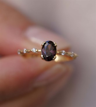 Mürdüm Taşlı Prenses Yüzük