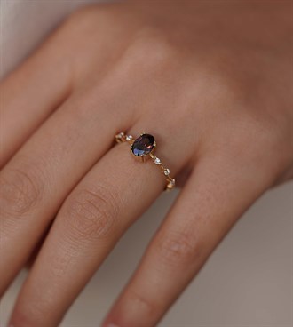 Mürdüm Taşlı Prenses Yüzük