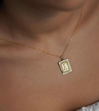 Plaka Harf Kolye Ucu