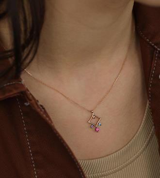 Renkli Taşlı Dörtgen Kolye