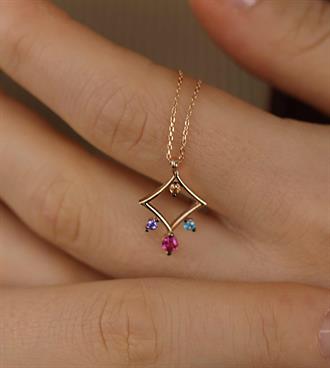 Renkli Taşlı Dörtgen Kolye