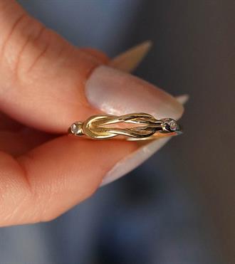 Sevgi Düğümü Yüzük