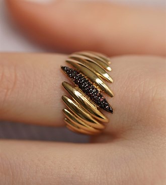 Siyah Taşlı Virgo Yüzük