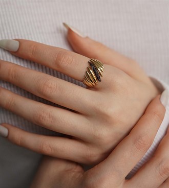 Siyah Taşlı Virgo Yüzük