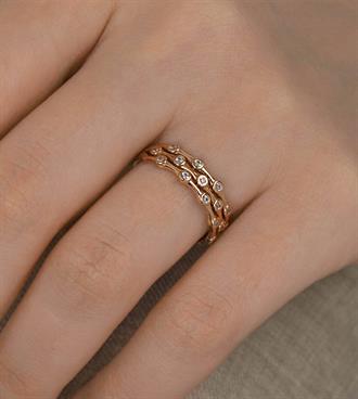 Taş Detaylı Sıralı Yüzük