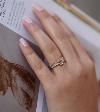 Taşlı Balıksırtı Yüzük