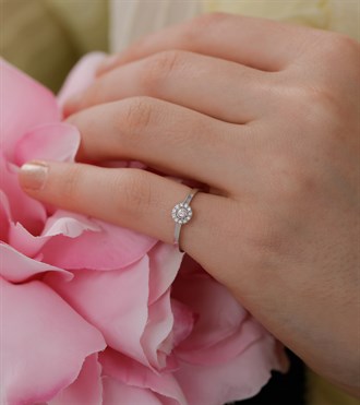 Taşlı Daire Altın Yüzük