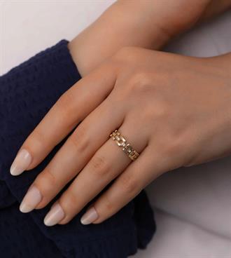 Taşlı Geçmeli Yüzük