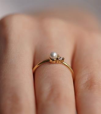 Taşlı İnci Yüzük