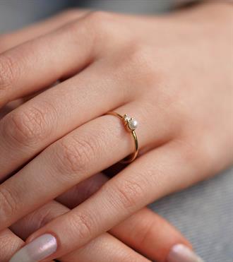 Taşlı İnci Yüzük