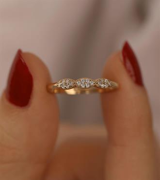 Taşlı Oval Sıralı Yüzük