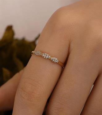 Taşlı Oval Sıralı Yüzük