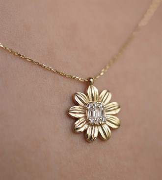 Taşlı Papatya Kolye