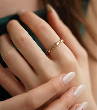 Taşlı Sıralı Kalp Yüzük