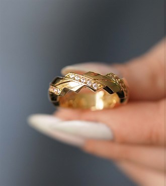 Taşlı Zikzak Yüzük