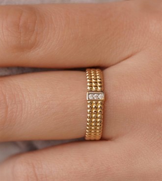 Üç Sıra Taşlı Yüzük